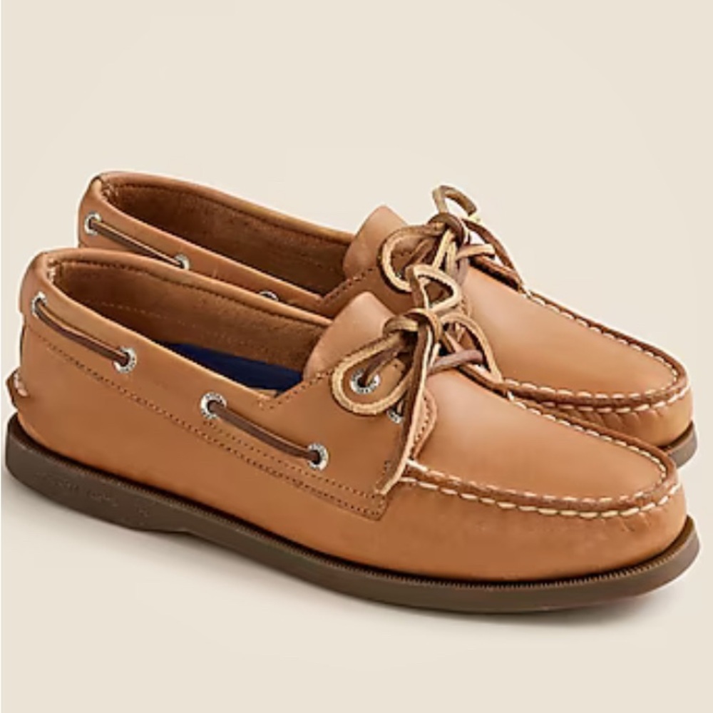 Sperry Authentic Original 2eye Boat Shoe in Nutmeg size 7